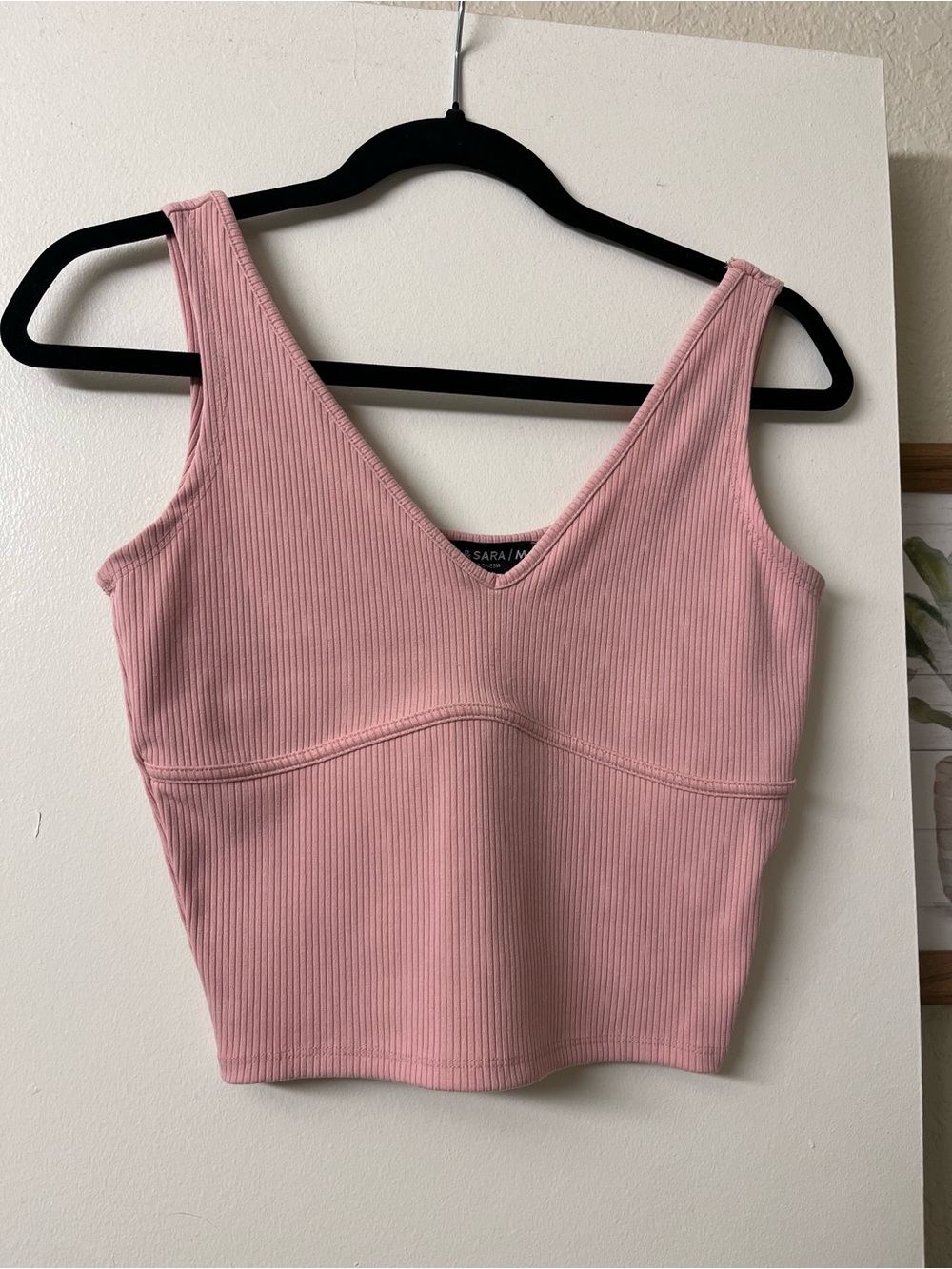 Sara Knit Ribbed V-Neck Crop Tank Top - Pink